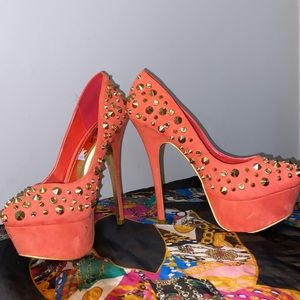 Peach Stud Platforms